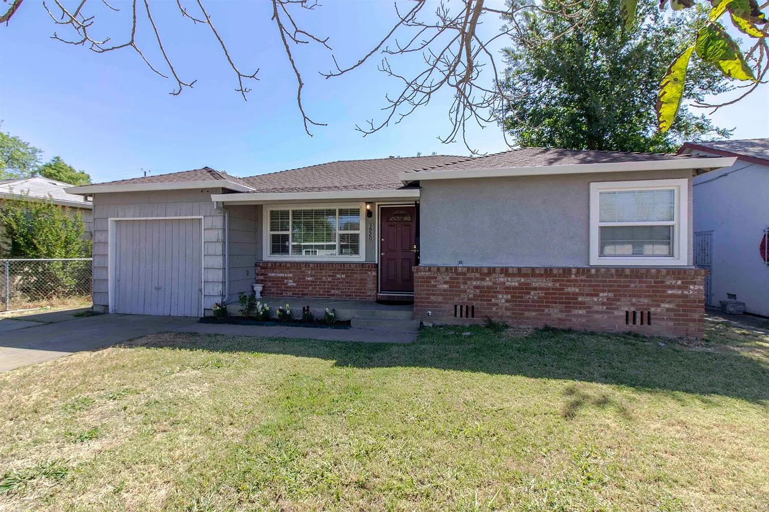 3920 Elm St photo 1