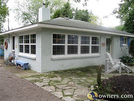 Cottage front