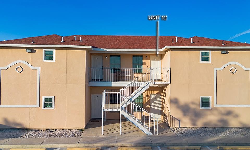 1st image of 391 Riverside Dr