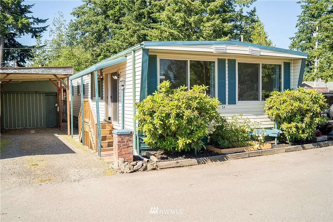 4024 NW Country Lane photo 1