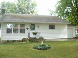 1033 W Green St, Mascoutah, IL