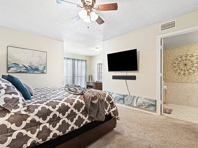 2916 Duchess Trl — Photo 15