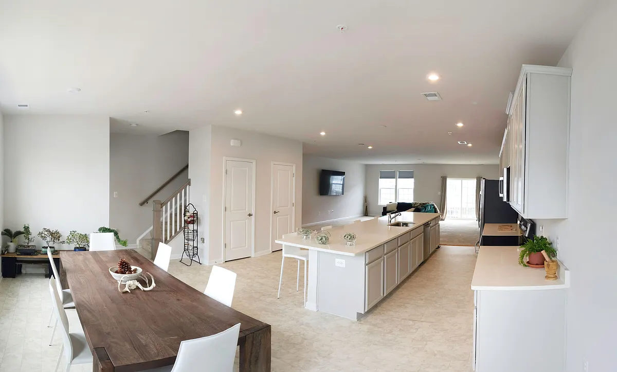 Building Photo - 10510 Neil Armstrong Way