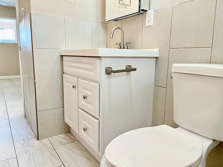 3024 N 39th St #4 — Photo 7