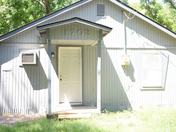 1703 Boney St, Nacogdoches, TX 75961