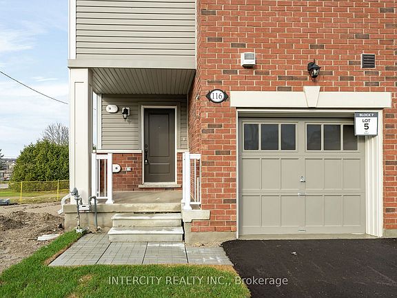 2nd image of 116 Gordon St #5