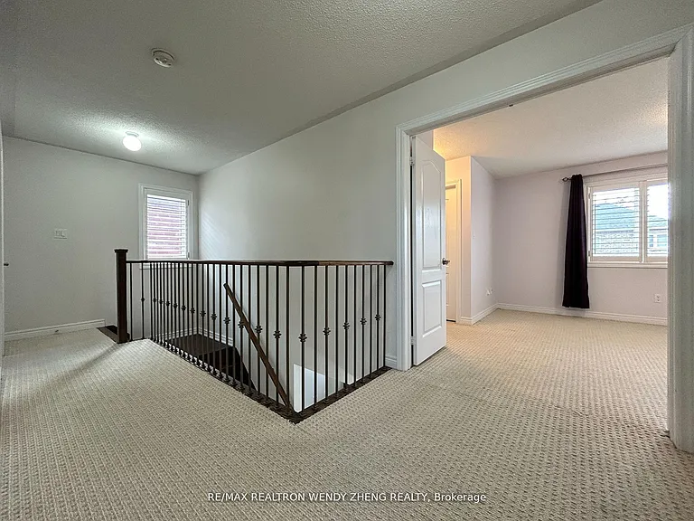 33 Begonia Cres #UPPER — Photo 10