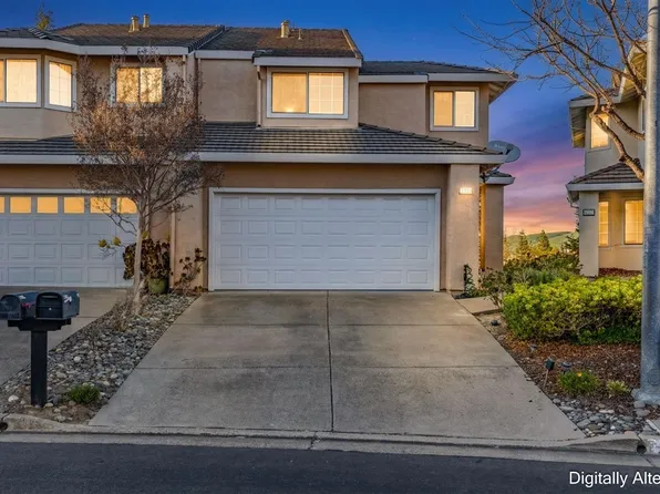 1025 Pinehurst Ct, Concord, CA 94521