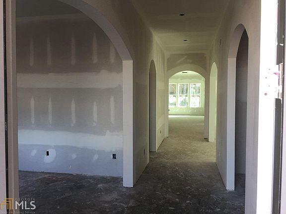 4th image of 307 Parkside Dr