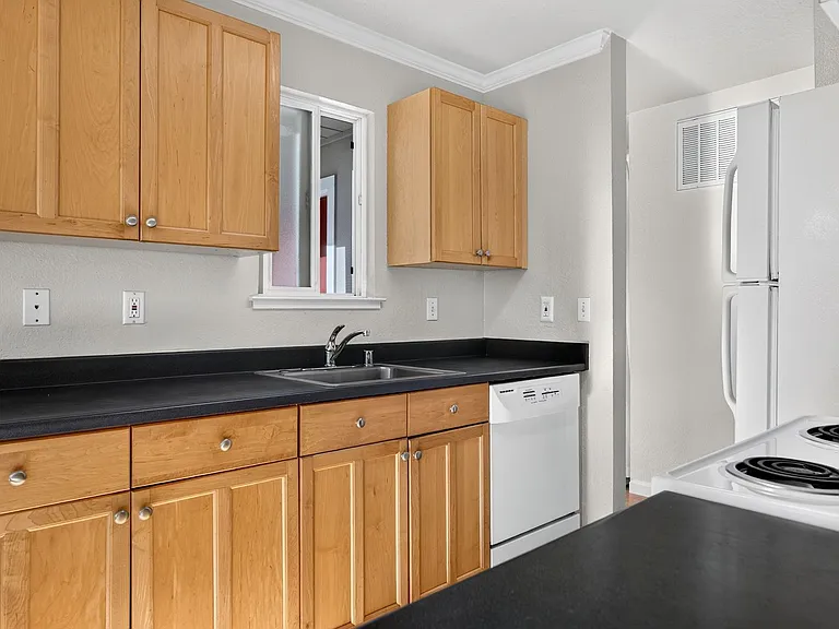 1574 Sunnyvale Ave #33 — Photo 10