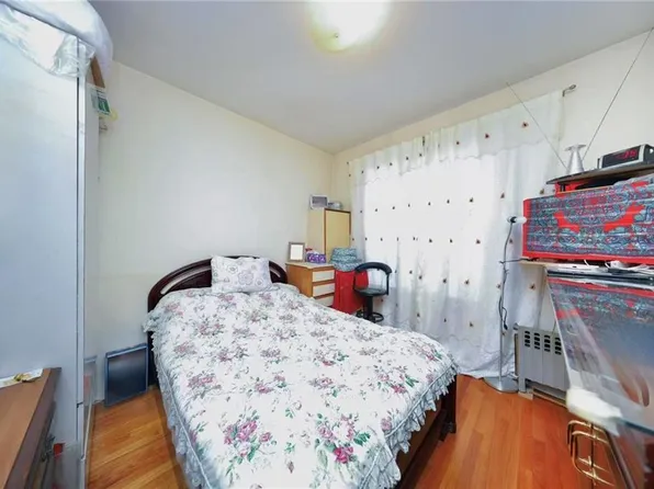 3903 Seventh Avenue image 9 of 29