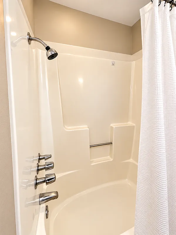 1 bed, 1.0 bath, 1328 sqft, $800 — Photo 4