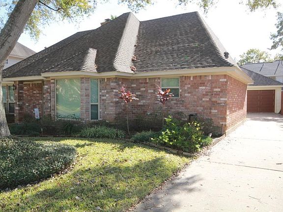 2nd image of 20303 Brondesbury Dr
