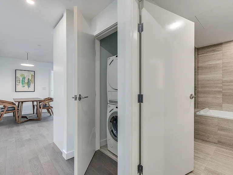 1480 Howe St #2701 — Photo 5