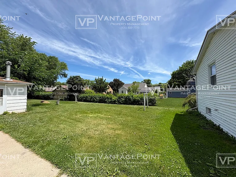 1163 McCormick St — Photo 13
