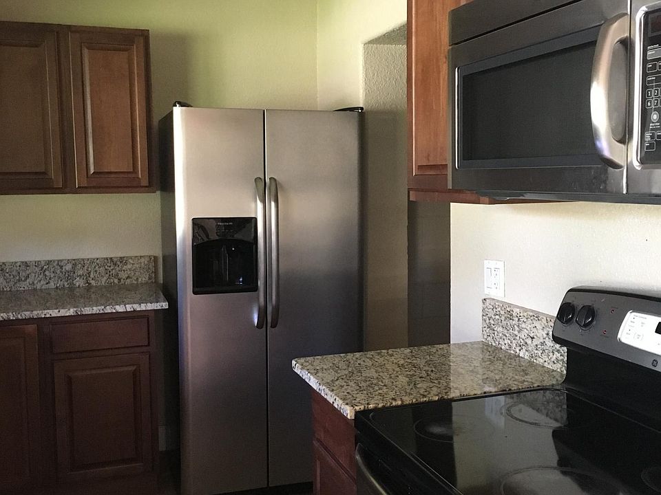 2nd image of 111 Tangelo Ct