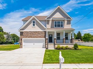 2 E Poplar Ave, Linwood, NJ 08221