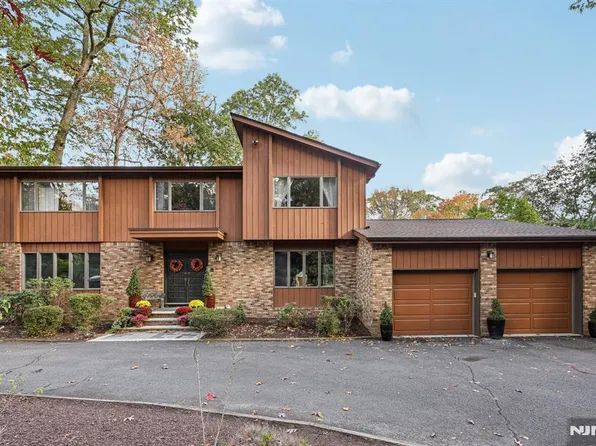 76 Church Street, Alpine, NJ 07620