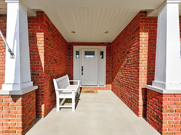 3rd image of 9758 Heron Way