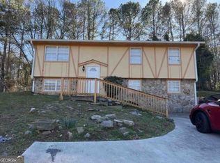 1912 Young Rd, Lithonia, GA 30058