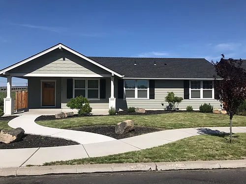 1643 NE 5th St Photo 1 1643 NE 5th St Photo 1