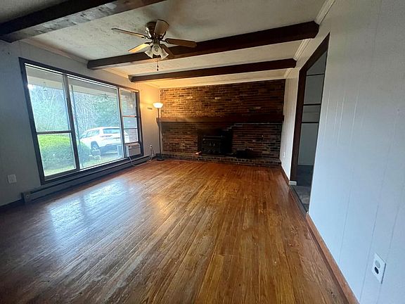2nd image of 100 Perkins Br