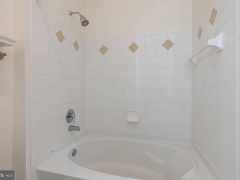 7 Booth St #109 — Photo 18