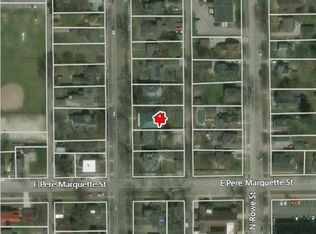 306 N Harrison St, Ludington, MI 49431