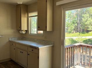 3771 Ruby Way, South Lake Tahoe, CA 96150