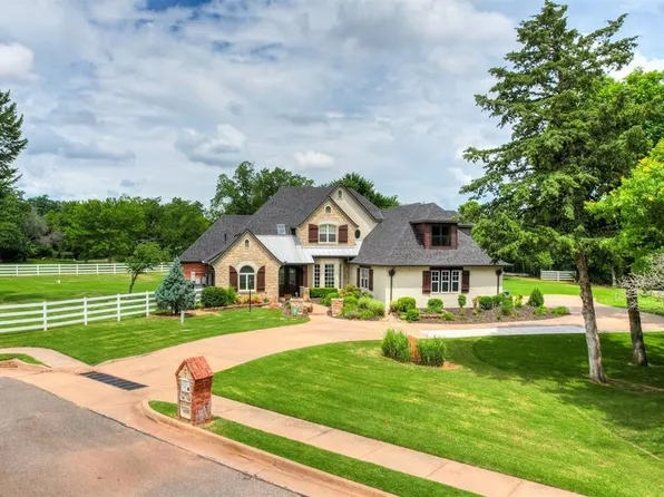 4001 Derby Run Dr, Edmond, OK 73034