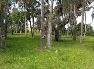 5400 Tropical Woods Ct, Port Richey, FL 34668