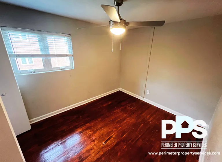 221 Lampkin St NE #6 — Photo 8