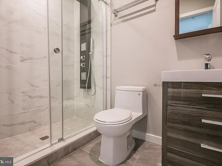 1 W Main St #35 — Photo 9