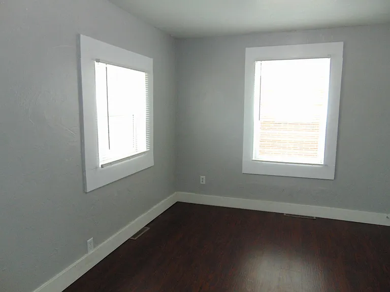 1219 Marshall Ave — Photo 18
