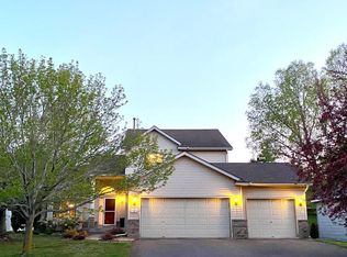 12618 Sandy Point Rd, Eden Prairie, MN 55347