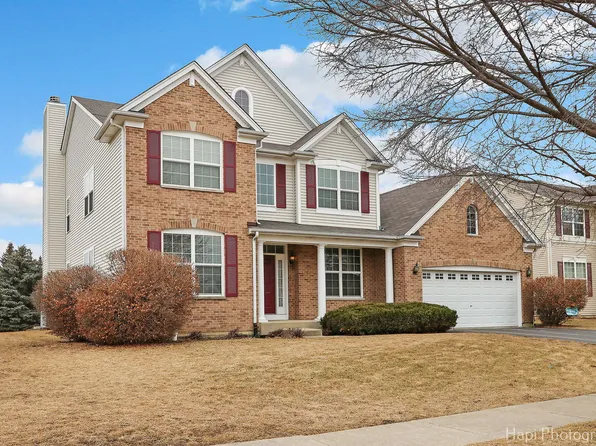 388 Toccoa Ln, Volo, IL 60073