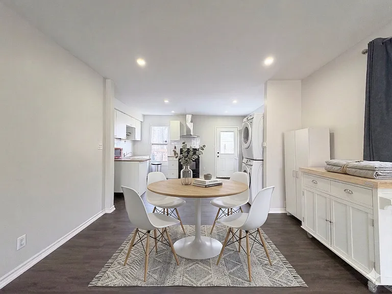 11 Lincoln St — Photo 7