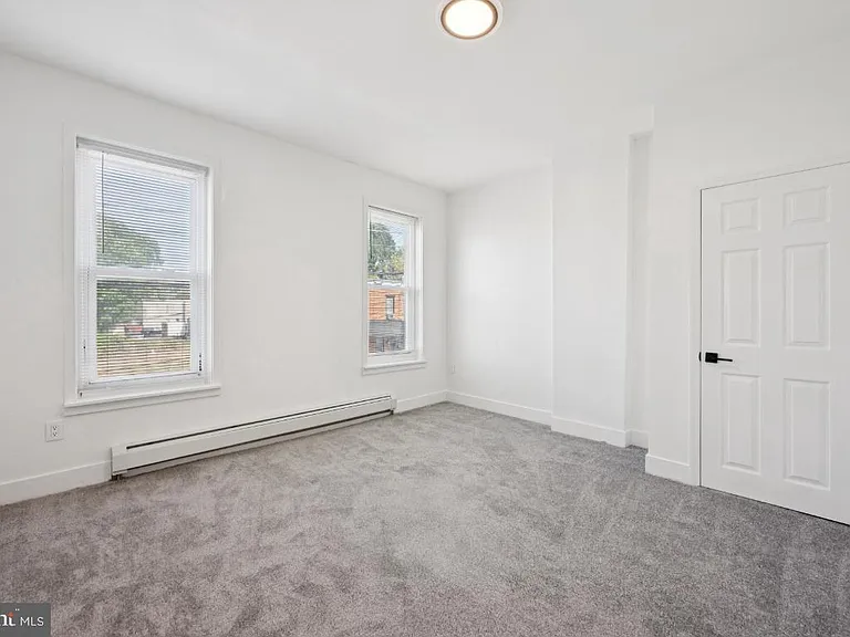 718 Spruce St — Photo 11