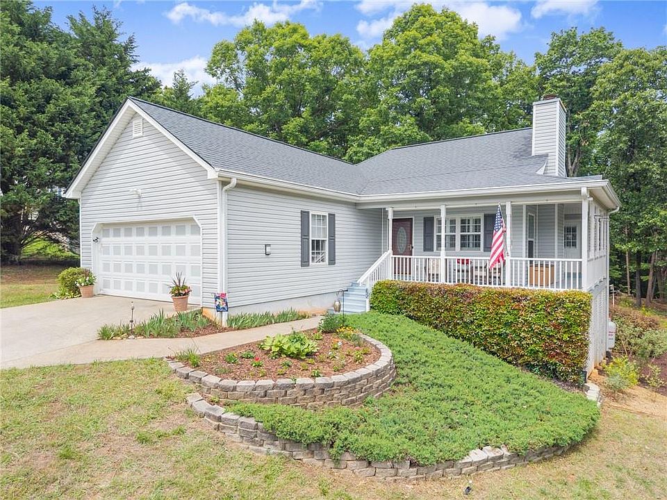1st image of 652 Shadow Mountain Ln