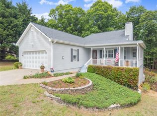 652 Shadow Mountain Ln, Cleveland, GA 30528