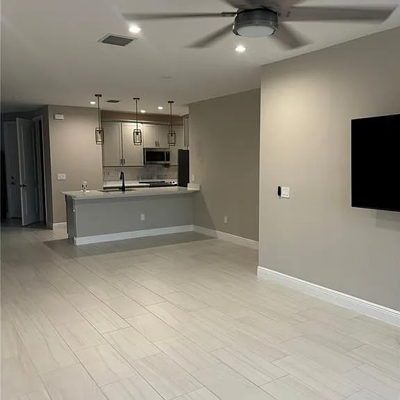 7553 Carnegie Way — Photo 3