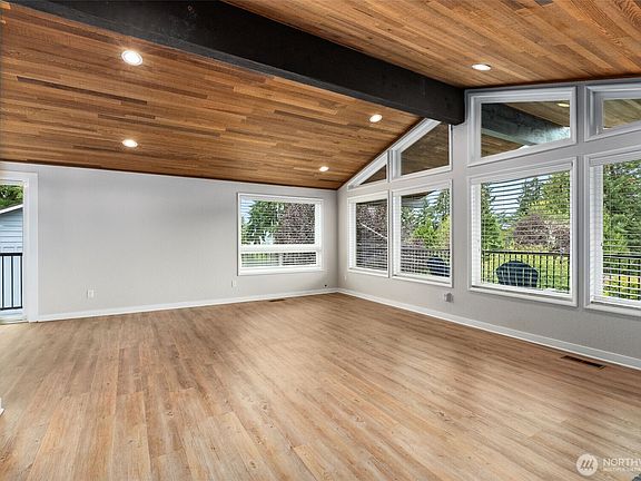 3rd image of 105 Sirius Place