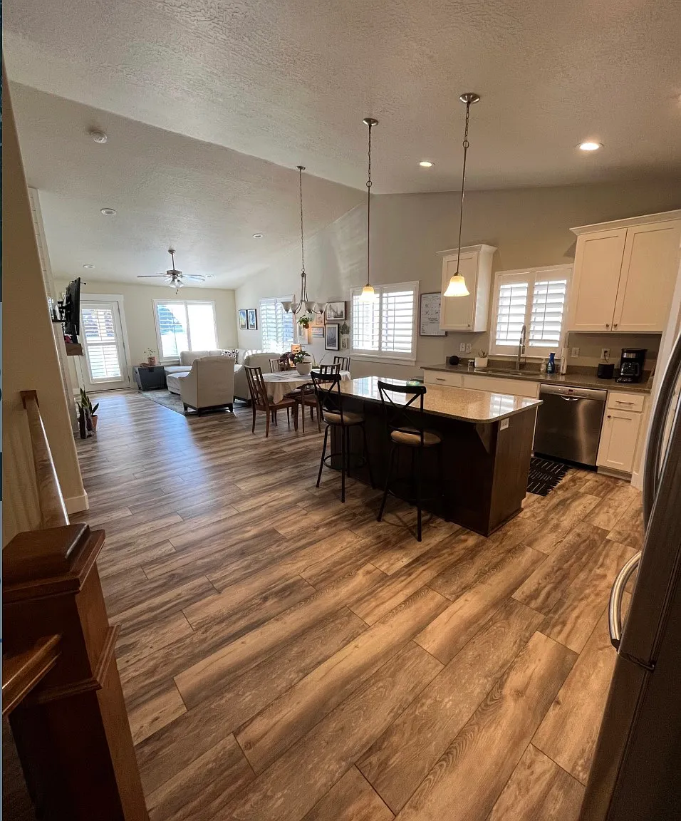 4 bed, 3306 sqft, $2,950 — Photo 3
