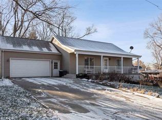 416 E Orange St, West Branch, IA 52358