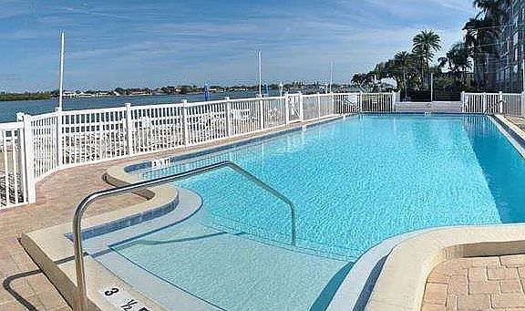 3rd image of 1819 S Shore Dr SE #307
