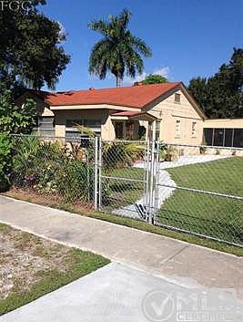 1st image of 609 E Ventura Ave