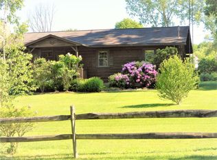 7566 Iron St, Masury, OH 44438