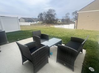 1303 Crescent Ridge Dr, Gallatin, TN 37066