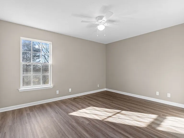 3847 Jockey Dr — Photo 12