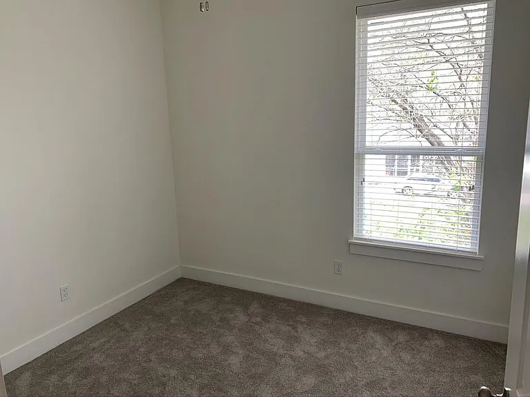 2509 S Grand Blvd #A — Photo 12